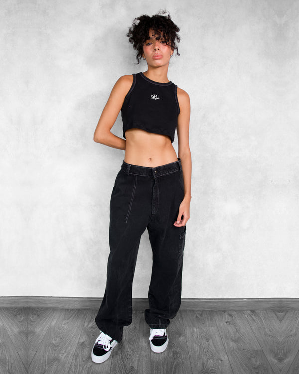 BASICS CROPPED TANK TOP BLACK