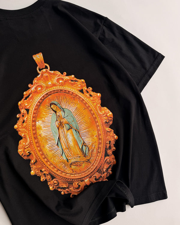 Camiseta Negra Virgen Ft Nanpa Básico - Que Tin y Que Tan