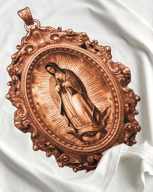 Camiseta Blanca Virgen Ft Nanpa Básico - Que Tin y Que Tan