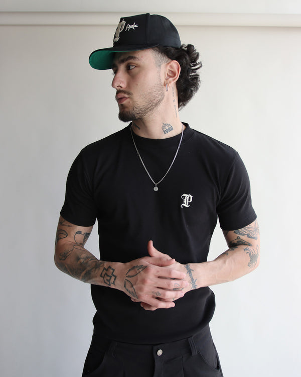 Camiseta Slimfit Negra
