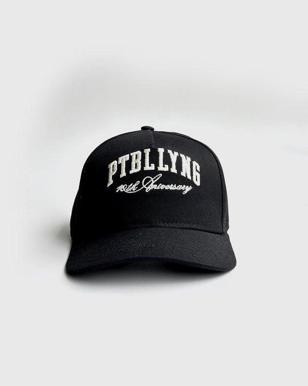 Gorra High Crown negra Pitbullying