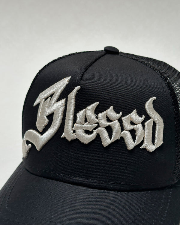 Gorra Trucker Blessd X Pitbullying