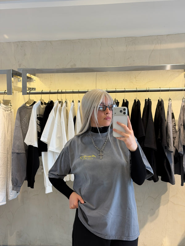 Camiseta Oversize Gris Pitbullying