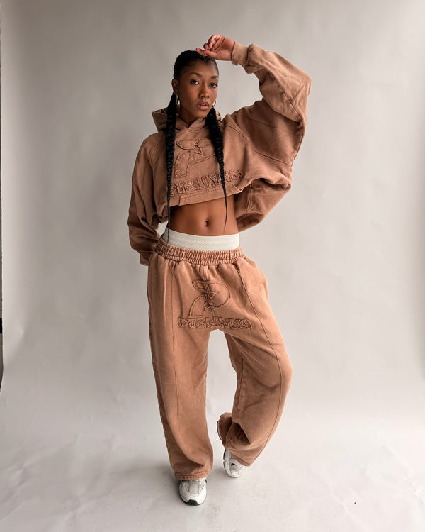 SET HOODIE + JOGGER STAR GANG CAFÉ MUJER