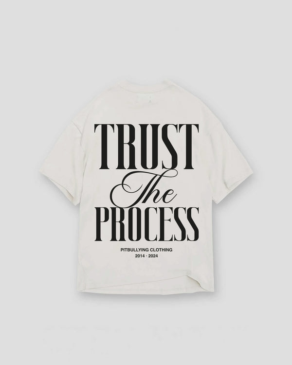 CAMISETA TRUST THE PROCESS BLANCA